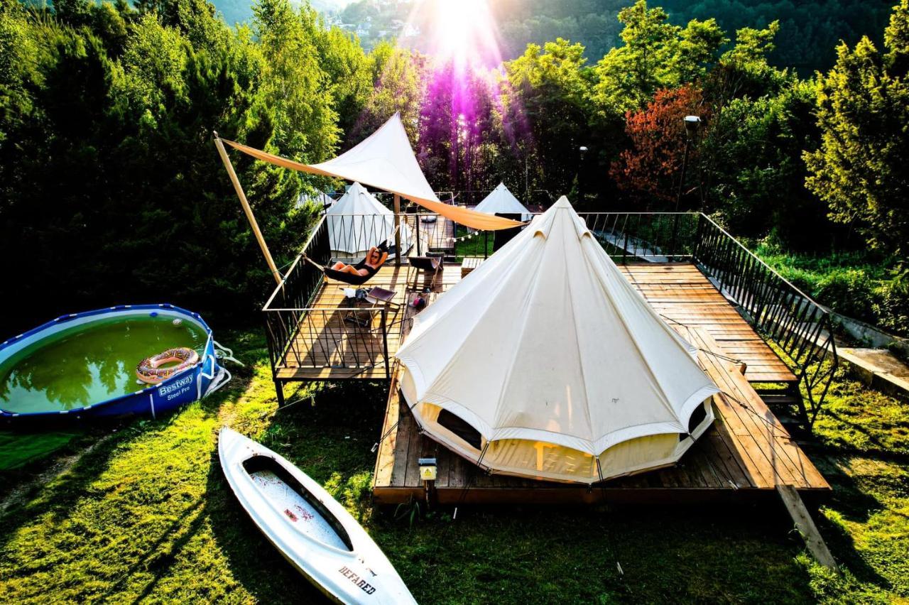 Glampspace - Szlak Beskidzki Hotel Międzybrodzie Bialskie Eksteriør billede